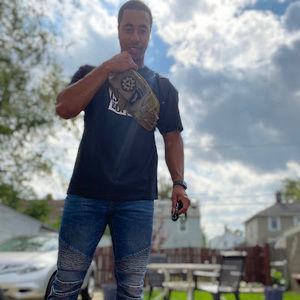 Meet your Posher, Derek